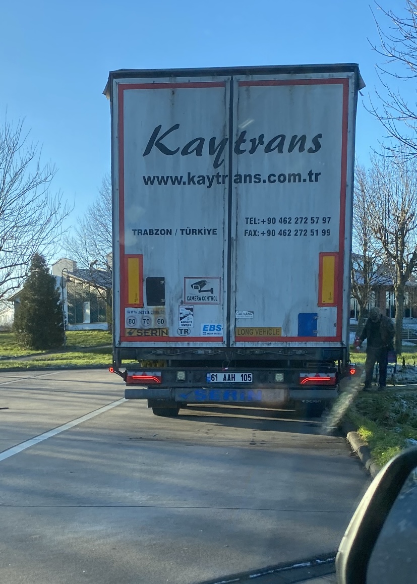 61 AAH 105, Serin Trailer 