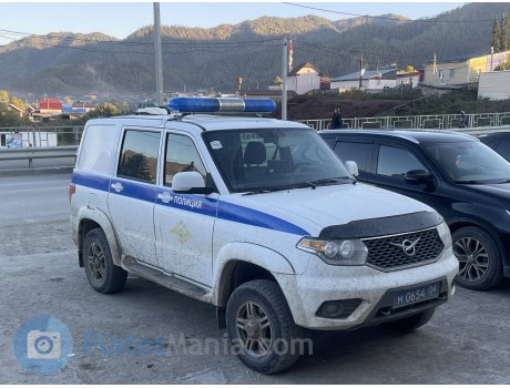 м 0654 04, UAZ 3163 Patriot