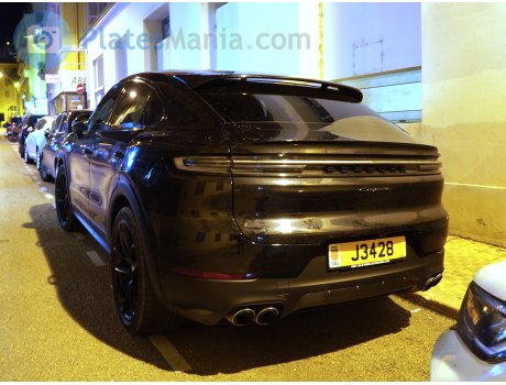 J3428, Porsche Cayenne