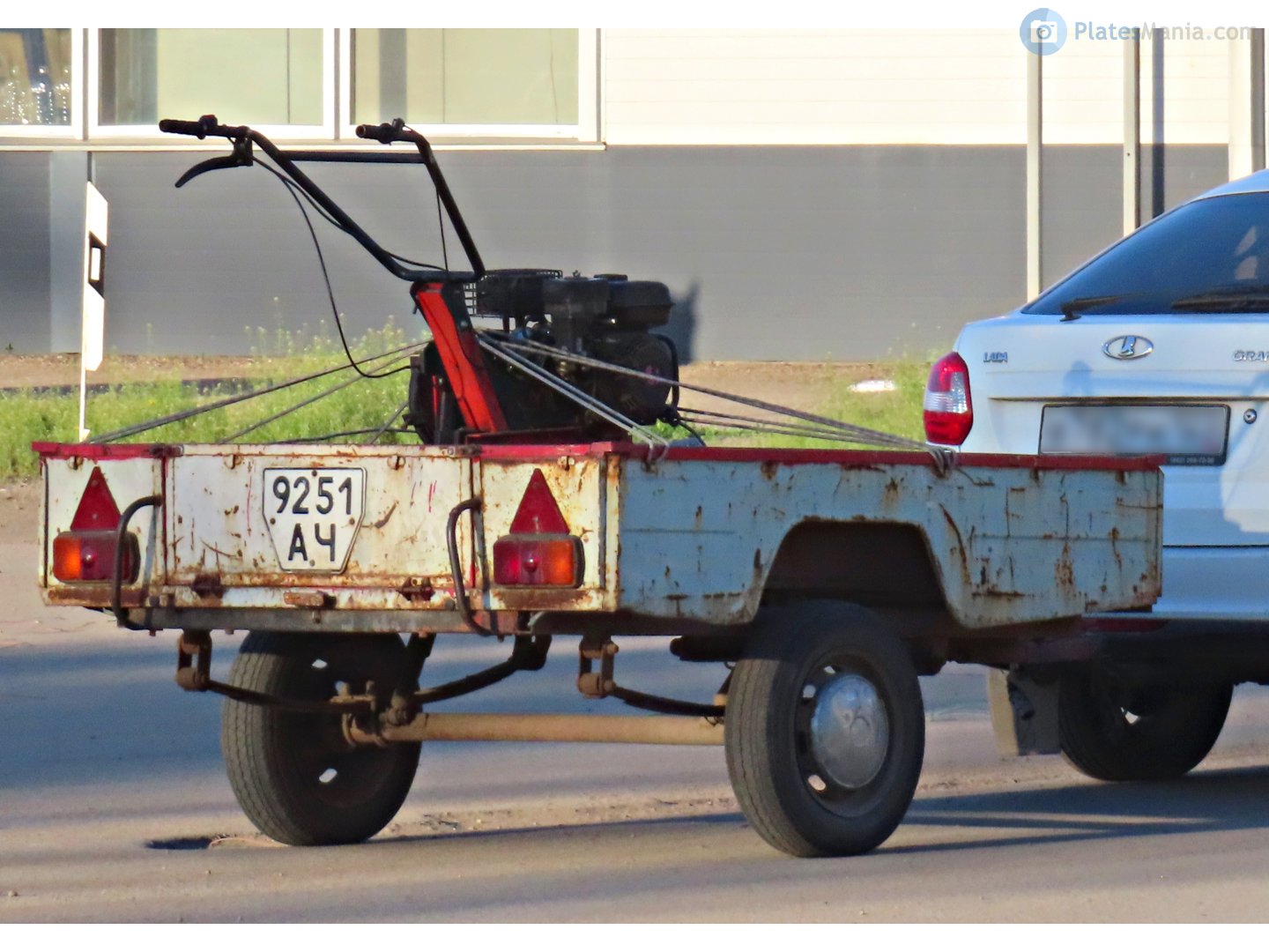 9251 АЧ, Kurganmashzavod (KMZ) 8119 