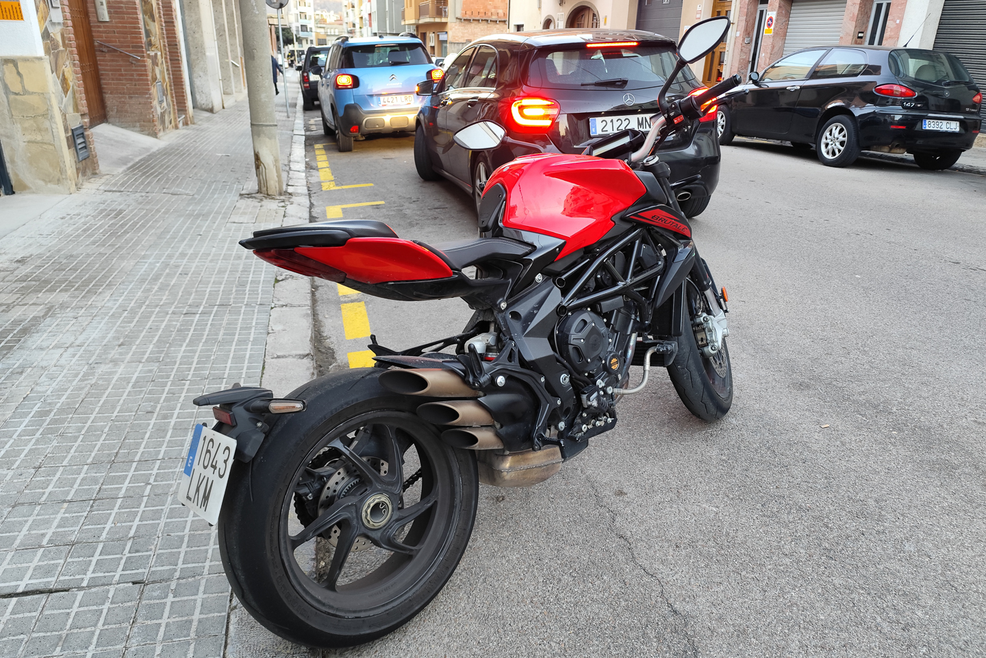 1643 LKM, MV Agusta Brutale 3rd gen, 2011–