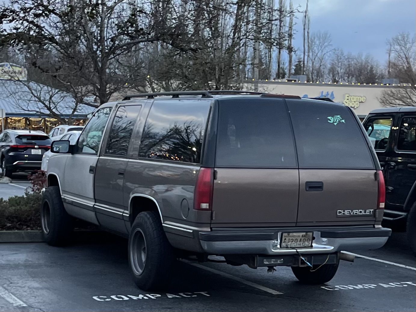 D/P 29489, Chevrolet Suburban 8th gen (GMT400), 1991–1999