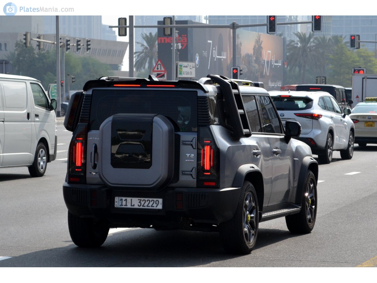 11 L 32229, Jetour Traveler / T2 