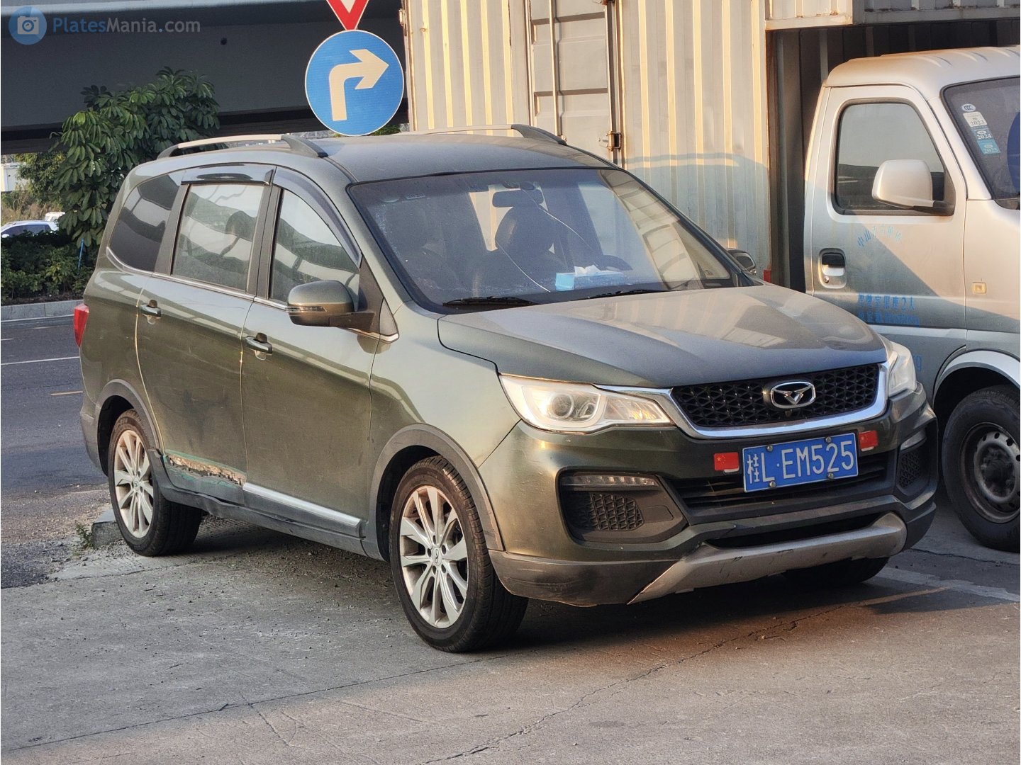 桂L·AM525, Cowin V3 