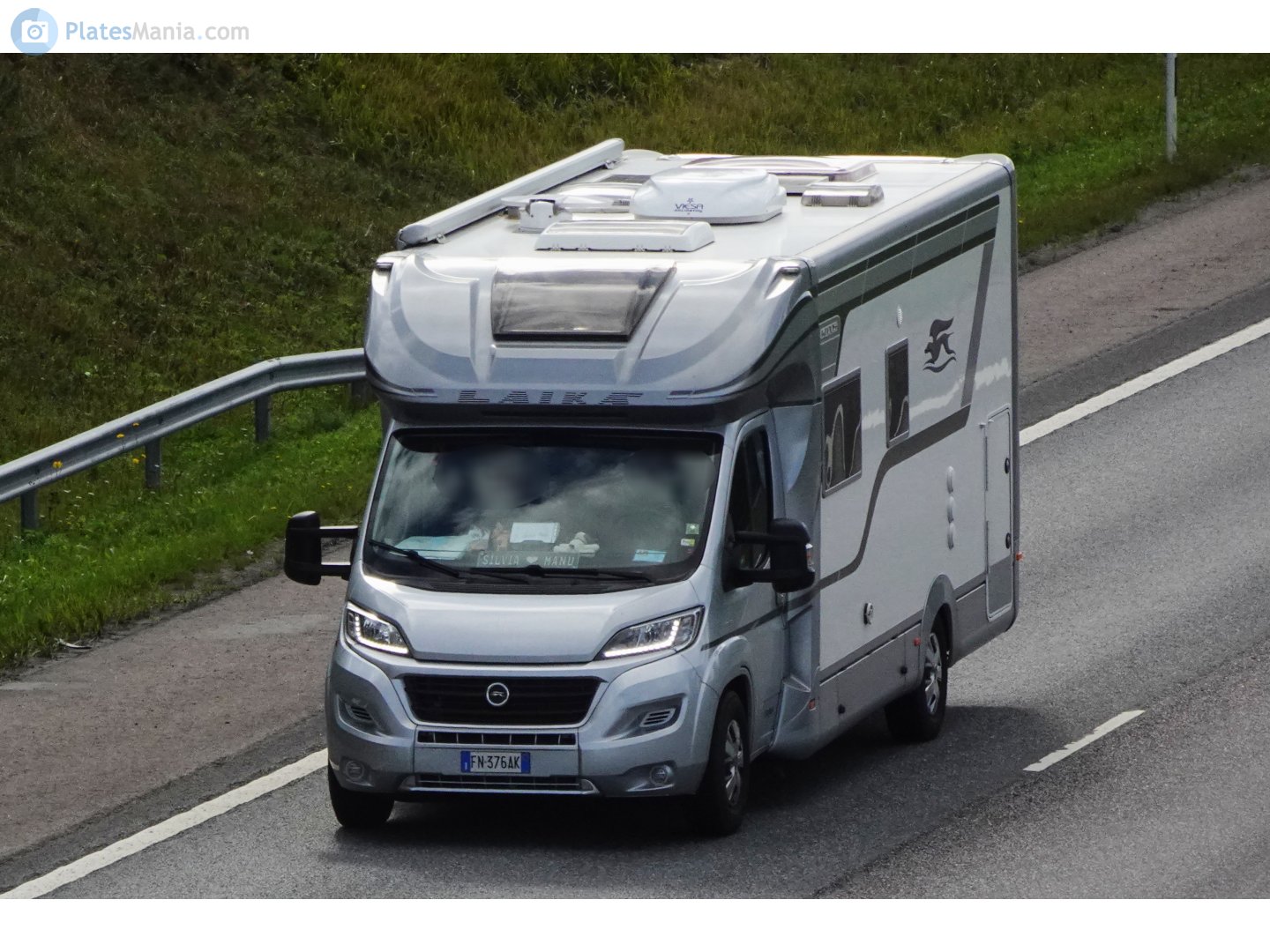 FN 376 AK, Laika Kreos 