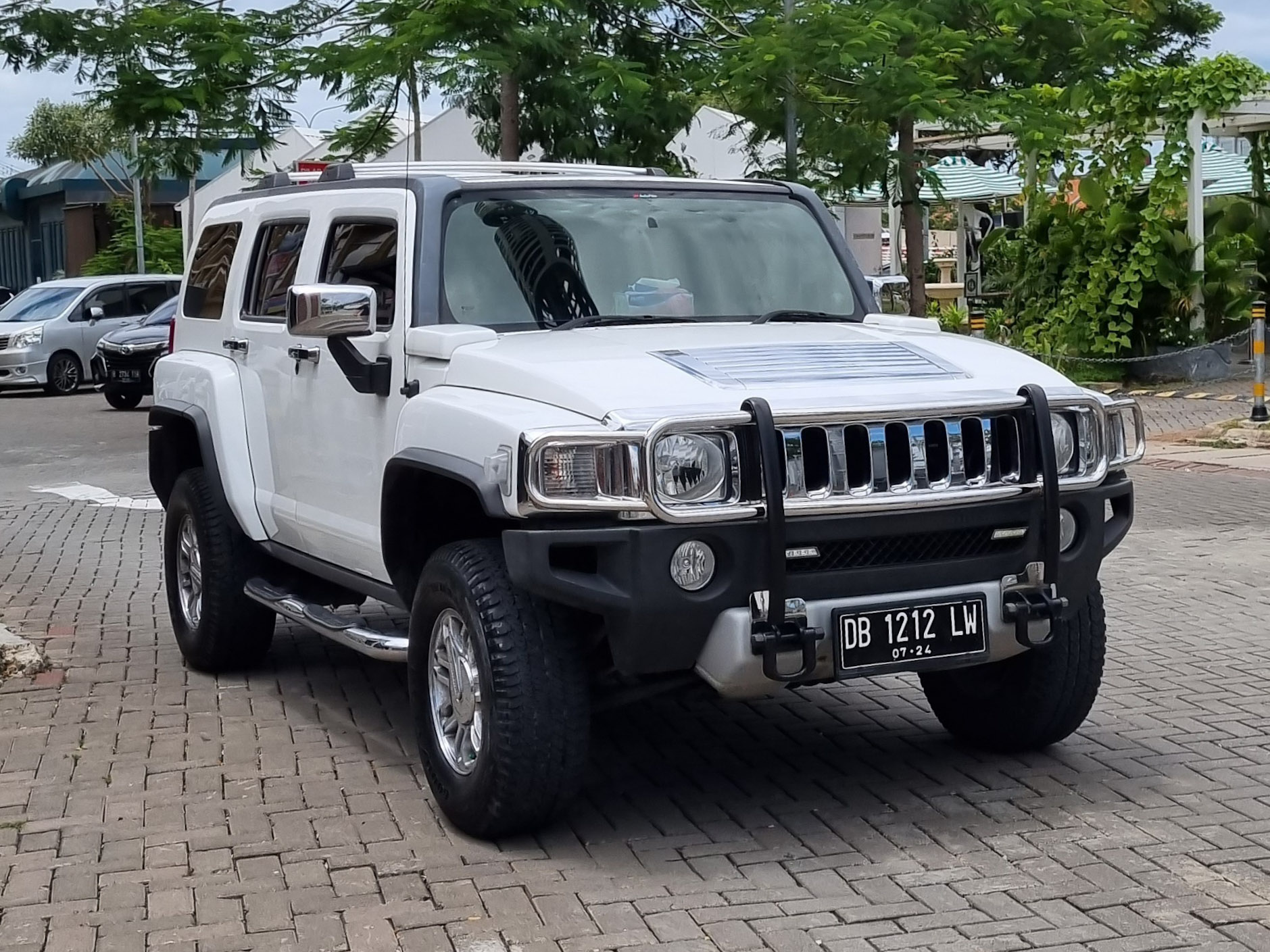 DB 1212 LW, HUMMER H3 1st gen SUV (GMT345), 2005–2010