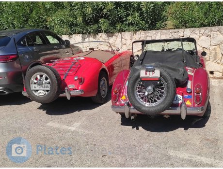 A TOPLESS, MG A