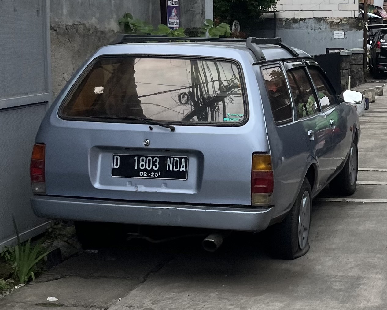 D 1803 NDA, Mazda Vantrend 1st gen (FA4; ID-market), 1993–1997