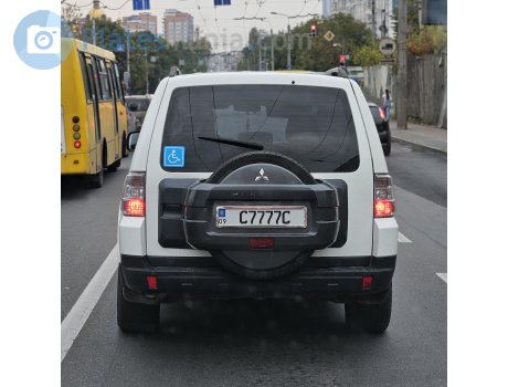09 C7777C, Mitsubishi Montero