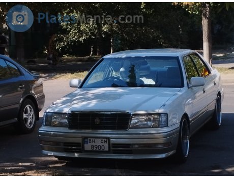 BH 8900 OM, Toyota Crown