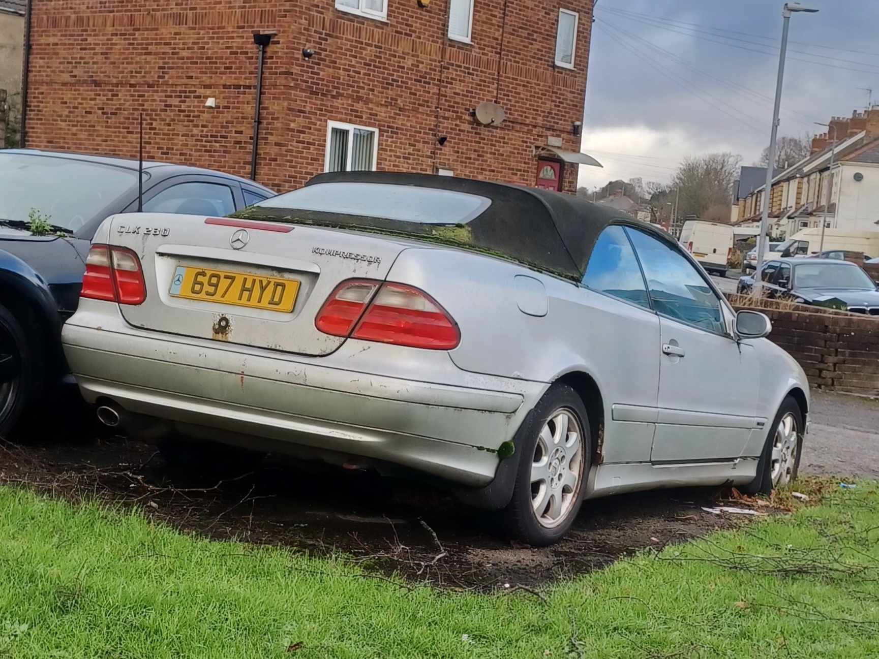 697HYD, Mercedes-Benz CLK-Klasse 1st gen Cabrio (A208), 1998–2002