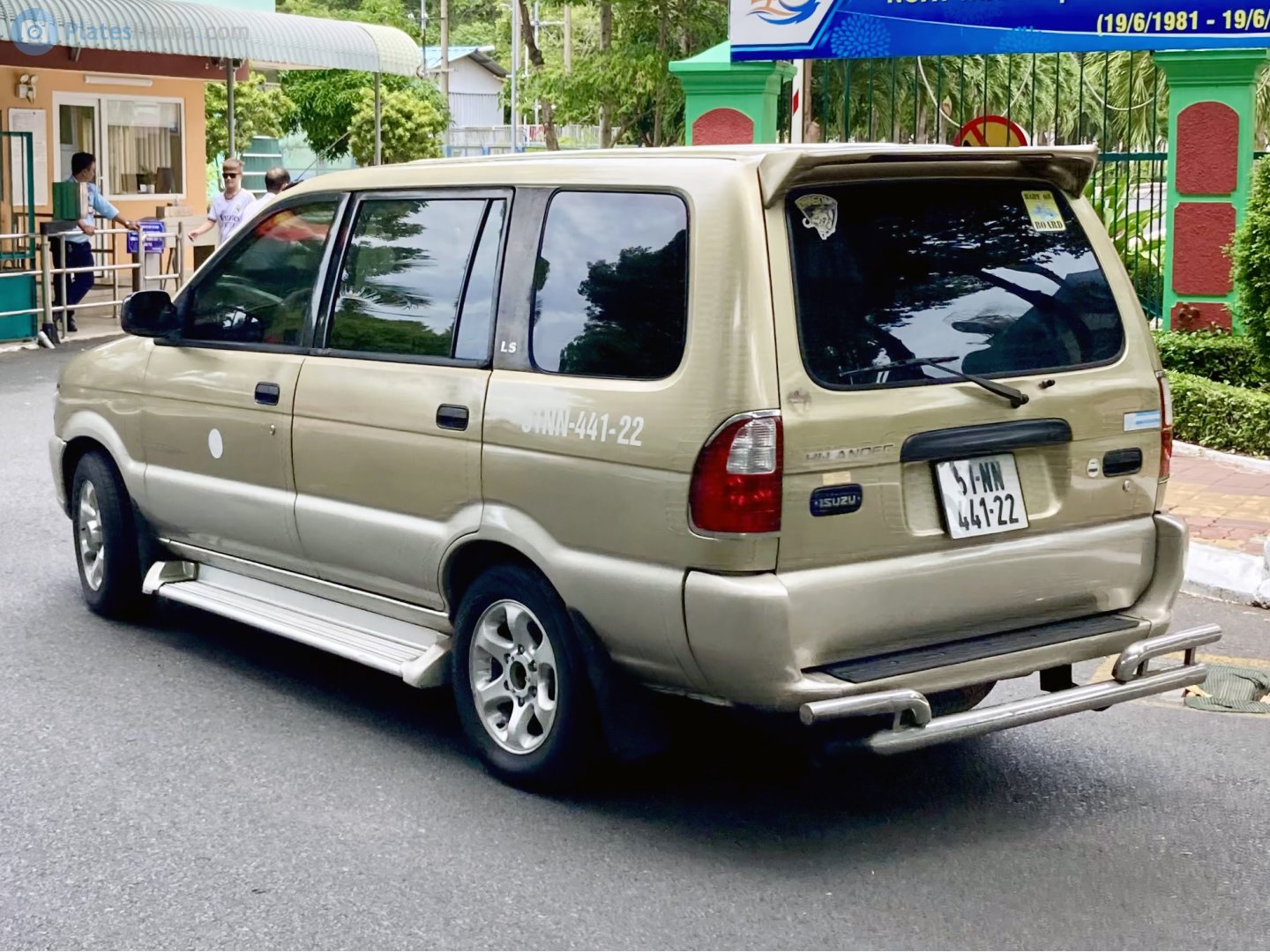 51-NN-441-22, Isuzu Hi-Lander 