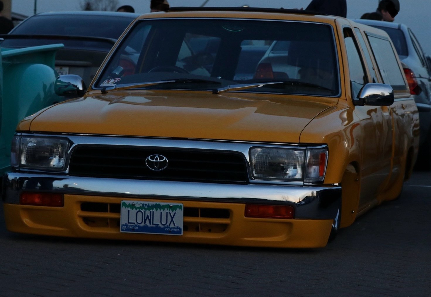 LOWLUX, Toyota Pickup 4th gen (N80–N110), 1988–1995