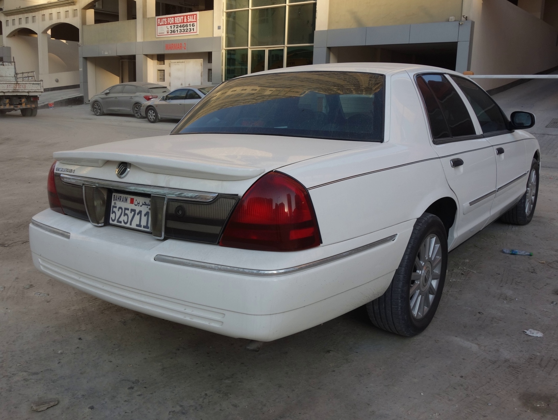 525711, Mercury Grand Marquis 4th gen (EN114), 2002–2011