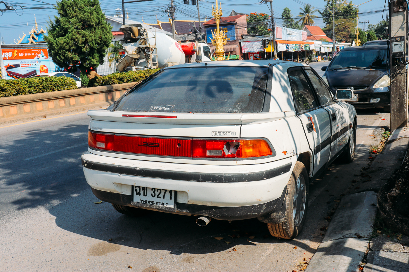 ฉข 3271, Mazda 323 4th gen F (Astina) Fastback (BG), 1989–1994