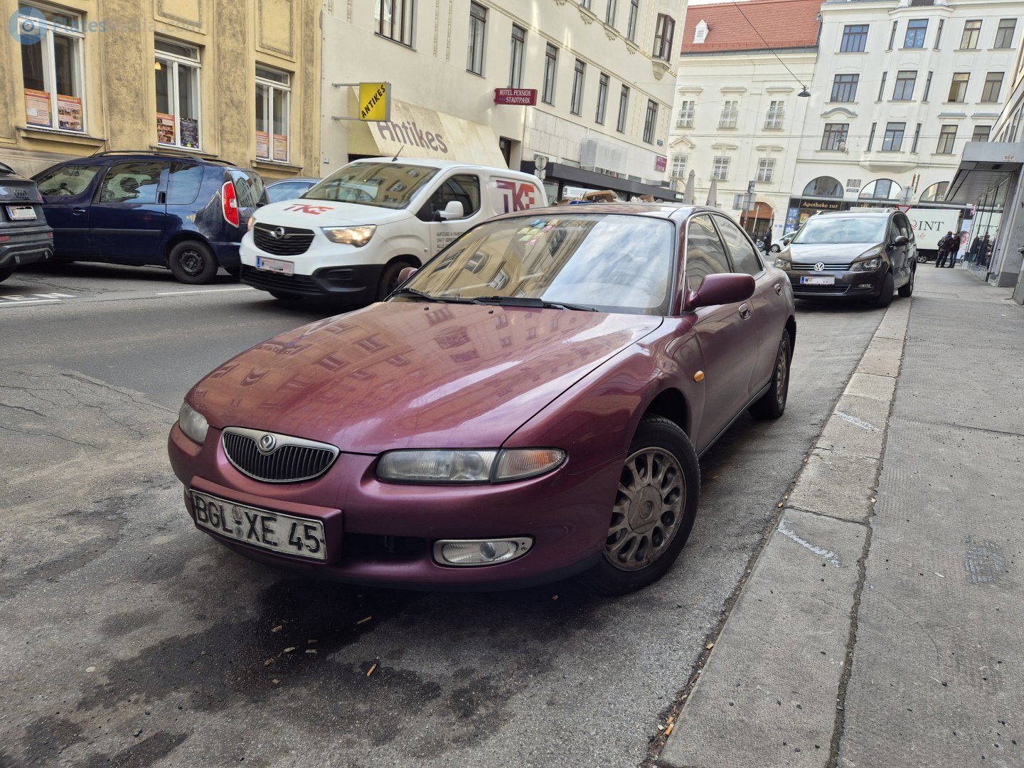 BGL XE 45, Mazda Xedos 6 1st gen (CA), 1992–1999