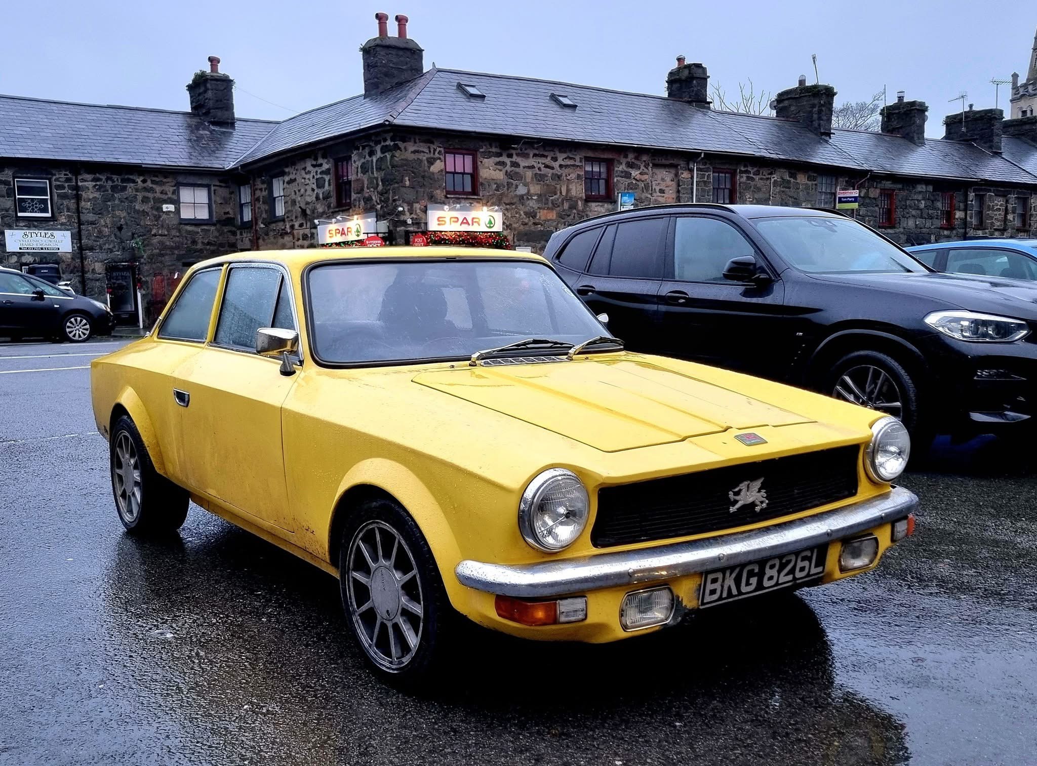 BKG826L, Gilbern Invader 