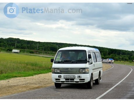 р517му25, Mitsubishi Delica