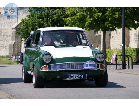 J13823, Ford Anglia