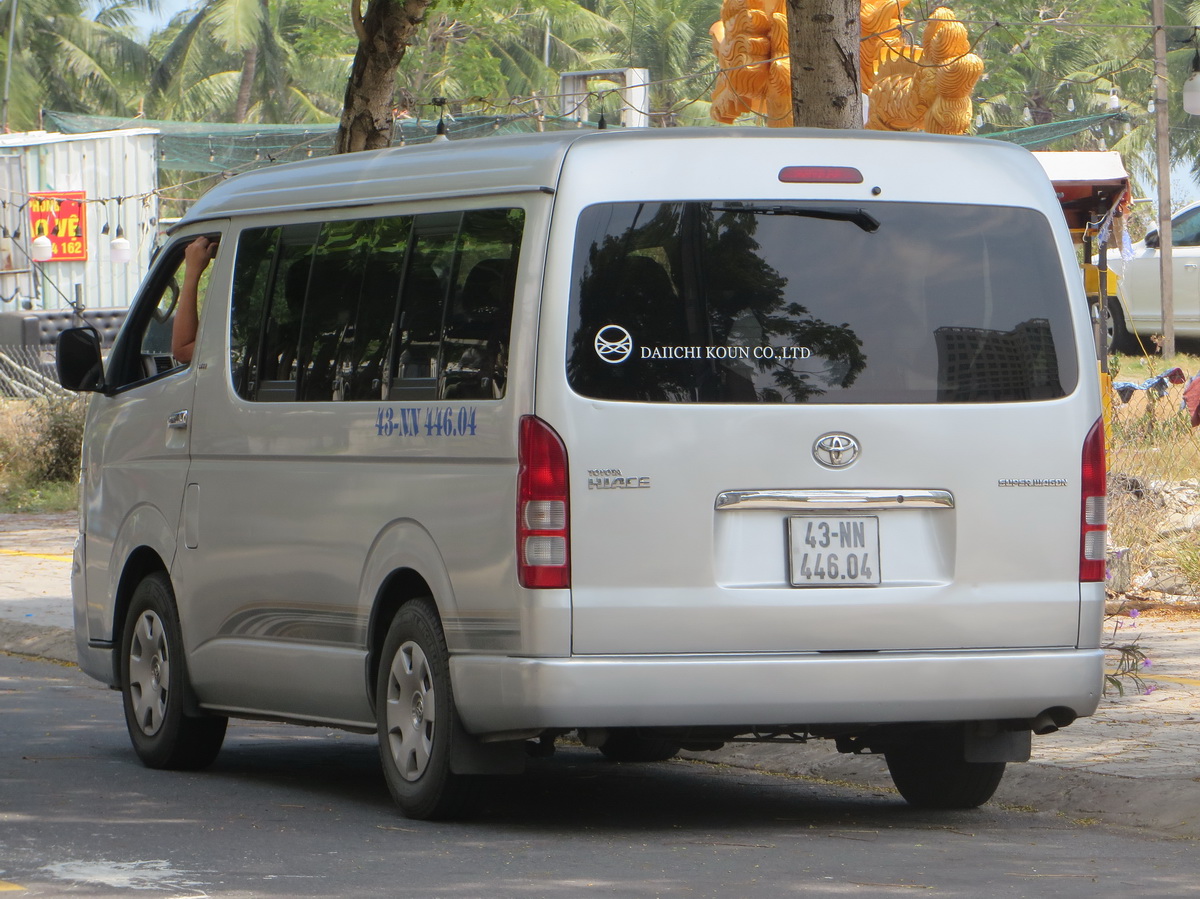 43-NN-446-04, Toyota HiAce 5th gen Van (H200), 2004–