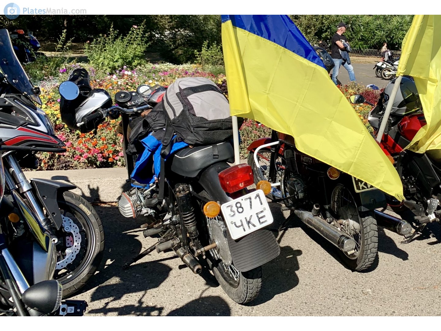 3871 ЧКЕ, Dnepr (KMZ) 8 (650) 