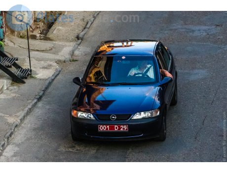 001 D 29, Opel Vectra