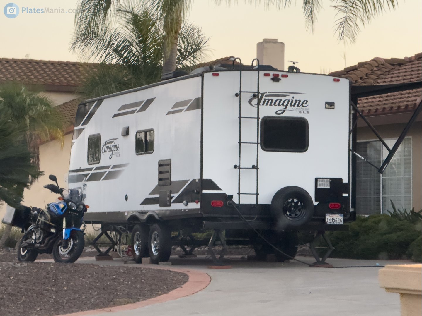 1NH5686, Grand Design Recreational Imagine 