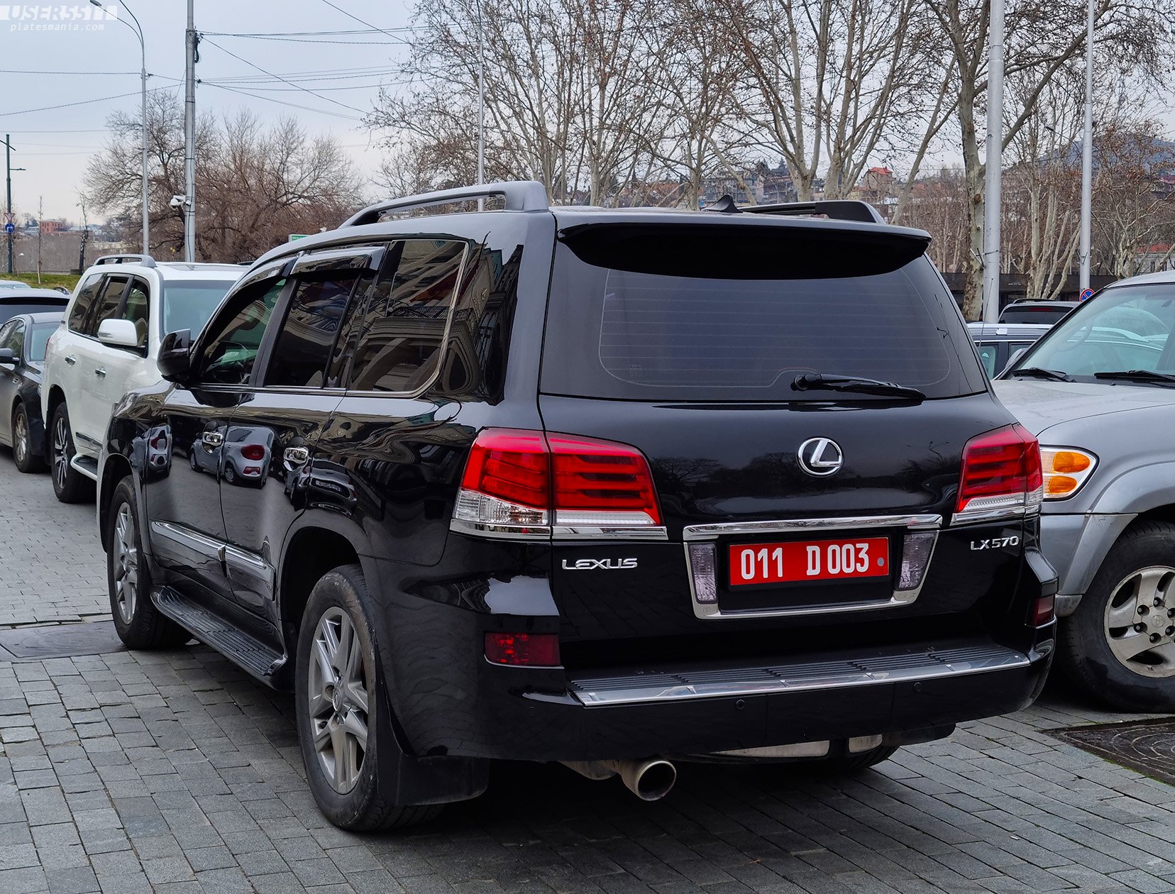 011 D 003, Lexus LX 3rd gen (J200), 1st facelift, 2012–2015