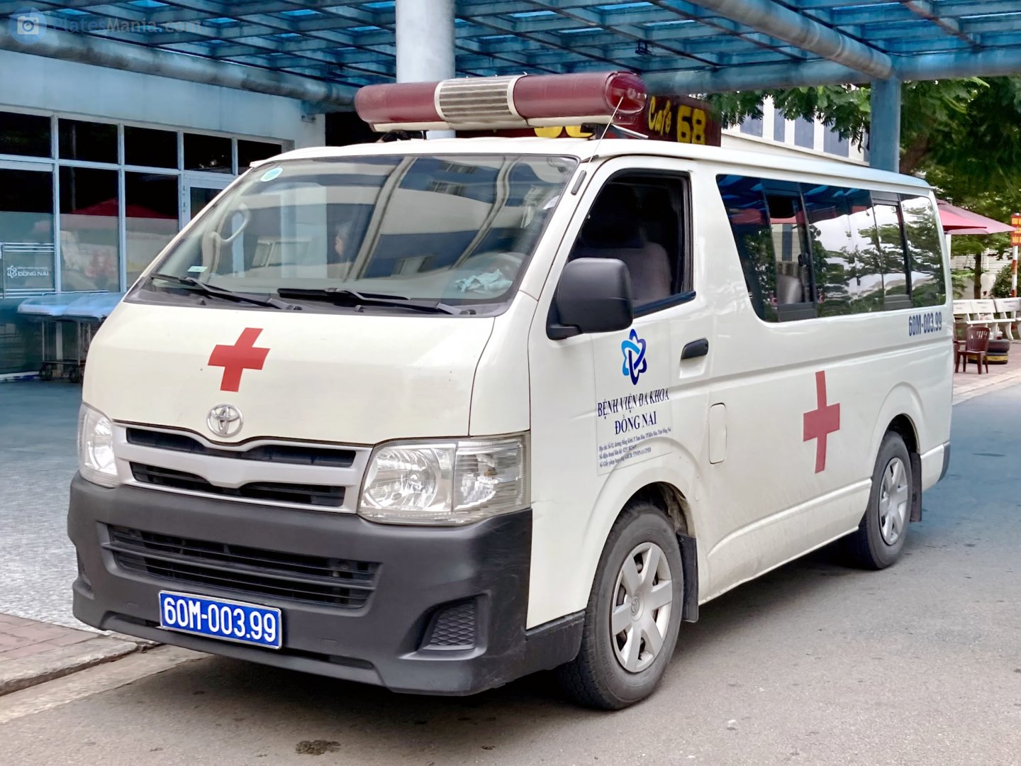 60M-003.99, Toyota HiAce 5th gen Van (H200), 2004–