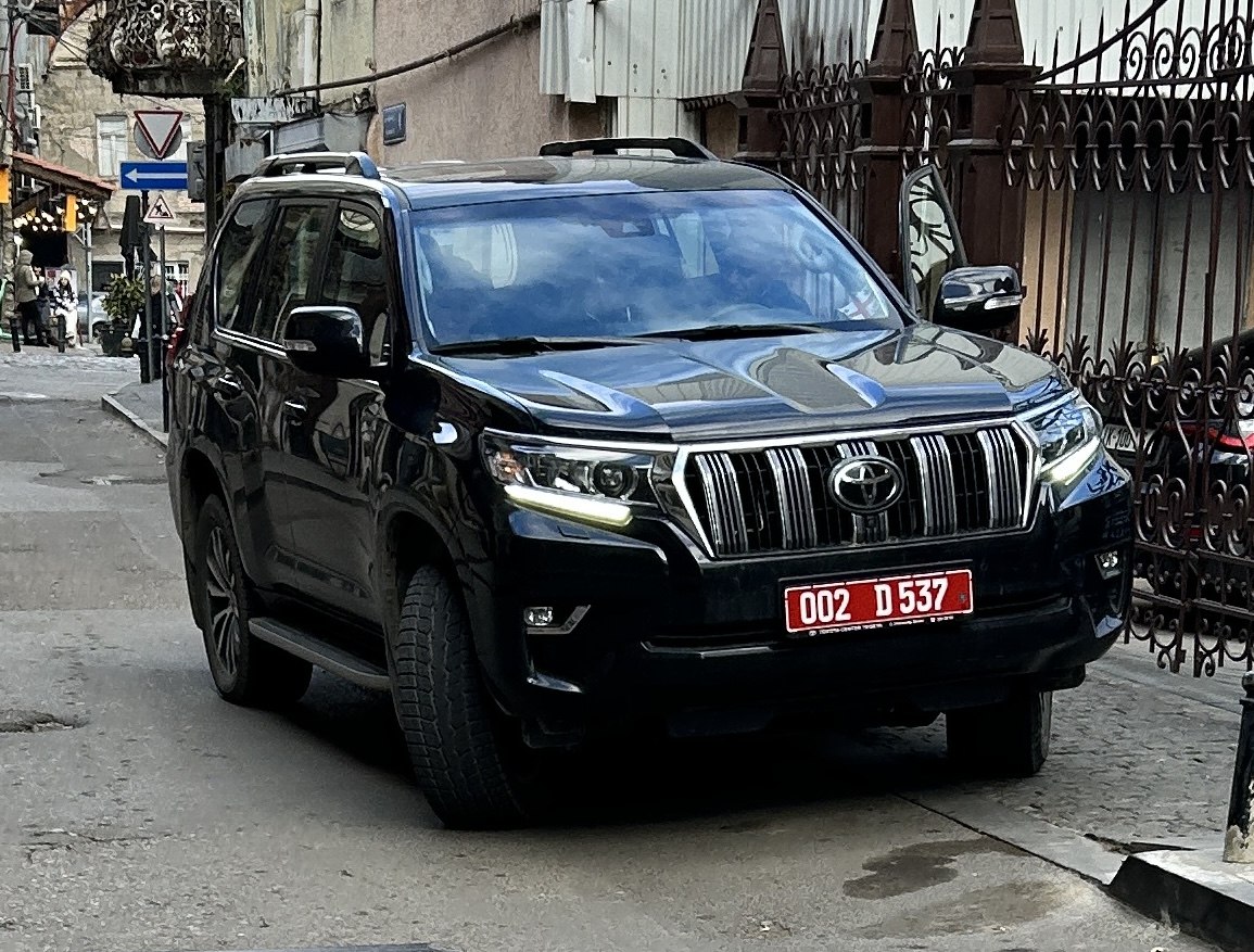 002 D 537, Toyota Land Cruiser Prado 4th gen 5-door SUV (J150), 2nd facelift, 2017–2023
