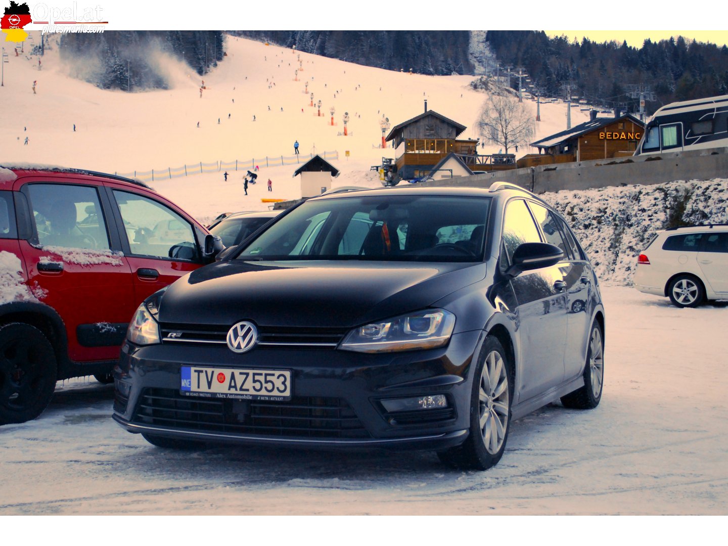 TV AZ553, Volkswagen Golf 7th gen Variant (5G), 2013–2020