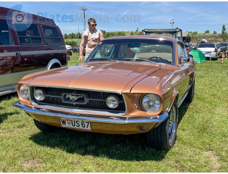 W US 67, Ford Mustang