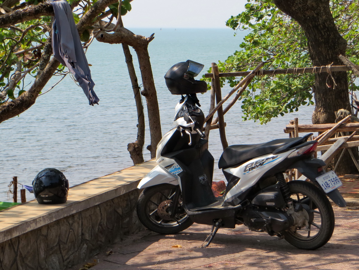 1AB-7596, Honda BeAT 