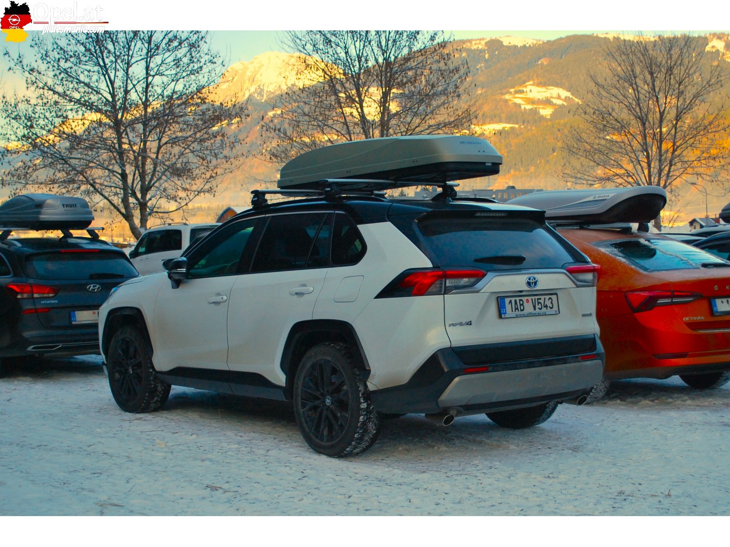 1AB V543, Toyota RAV4 5th gen (XA50), 2018–