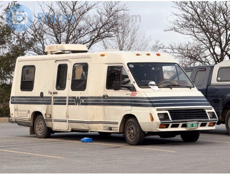 KMT 484, Winnebago LeSharo