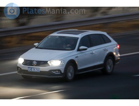 京C·AC823, Volkswagen C-Trek