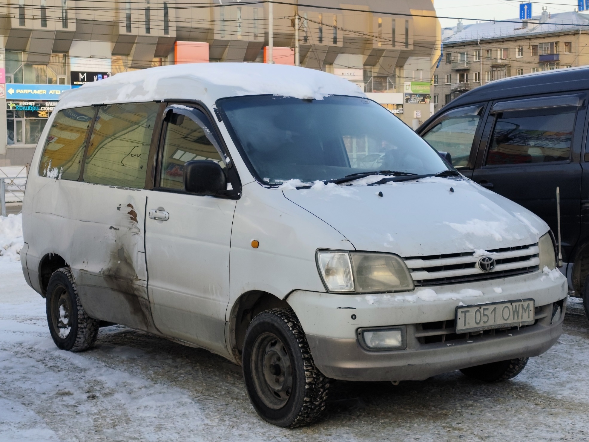 T 051 OWM, Toyota LiteAce 5th gen (Noah) (R40/R50), 1996–2007