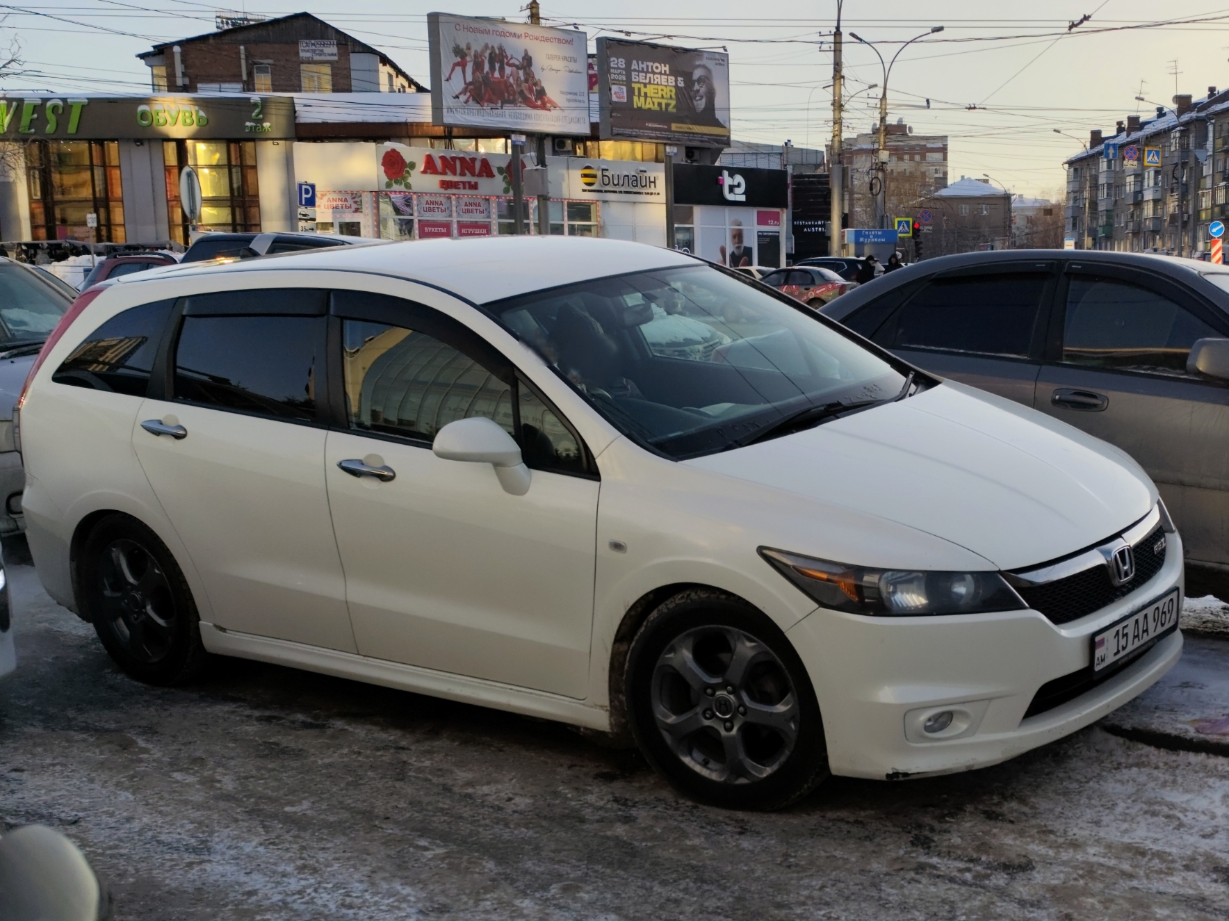 15 AA 969, Honda Stream 2nd gen (RN6–RN9), 2006–2014
