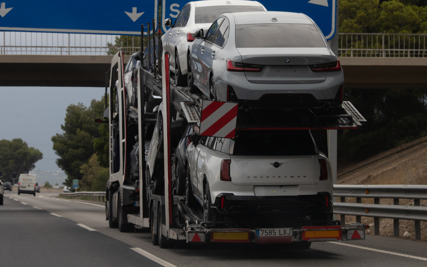 7585 LXJ, Lohr Eurolohr 