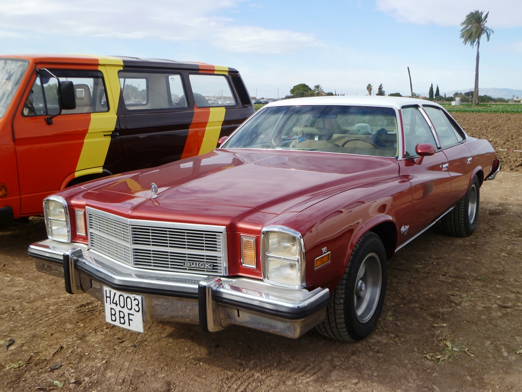 H 4003 BBF, Buick Century 3rd gen 4-door Sedan (29; A-body), 3rd facelift, 1975–1977