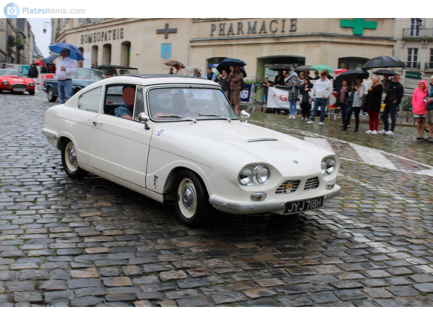 JYJ718H, Bond Equipe 