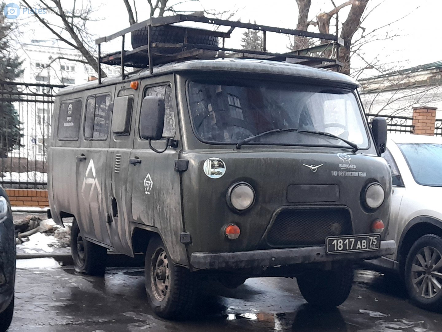 1817 ав 75, UAZ 452 452А/3962/3741 Glassed Van, 1965–