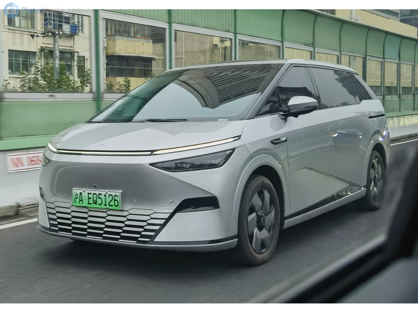 沪A·EQ5126, XPeng X9 1st gen, 2023–