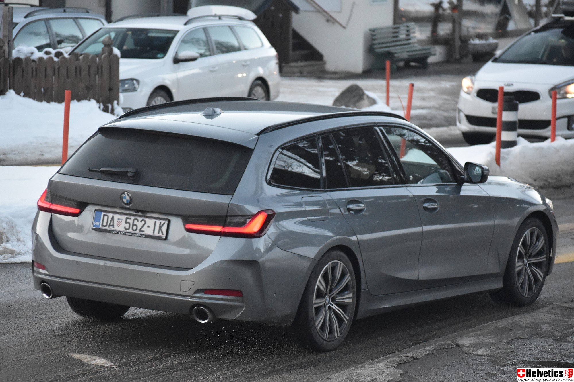 DA 562-IK, BMW 3 Series 7th gen Touring (G21), facelift, 2022–