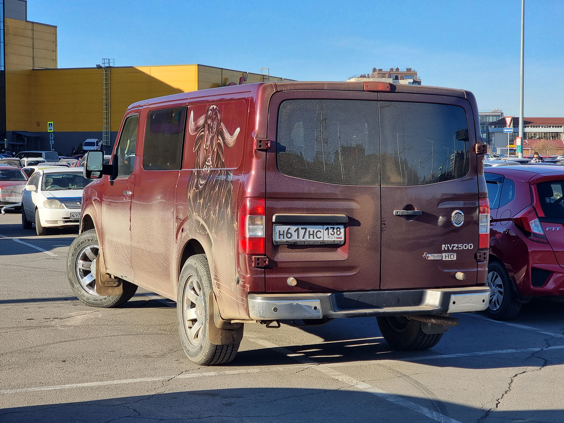 н 617 нс 138, Nissan NV Cargo 1st gen (F80; NA-market), 2010–2021