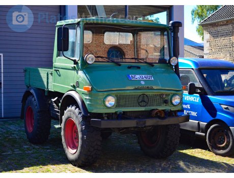 AC U 407, Mercedes-Benz Unimog
