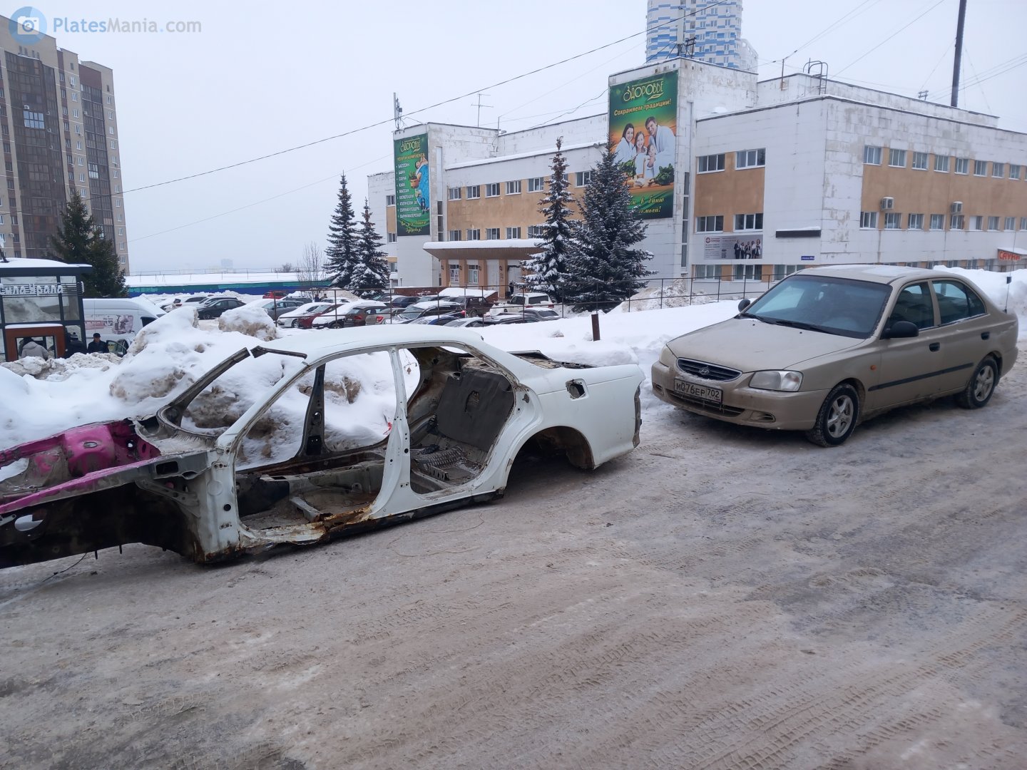 м 076 ер 702, Hyundai Accent 2nd gen Sedan (LC), 1999–2003 (–2016 for others)