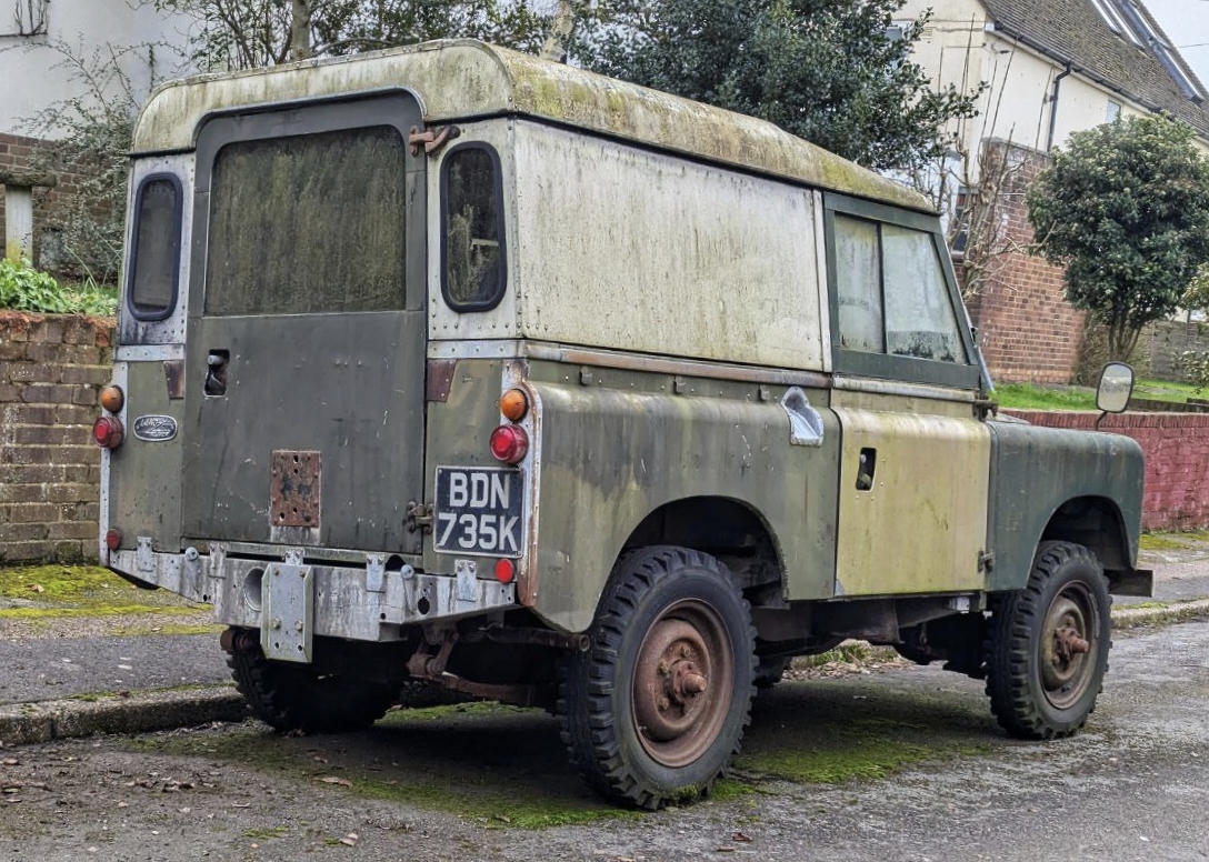 BDN735K, Land Rover Series III 88'' 3-door SUV, 1971–1985