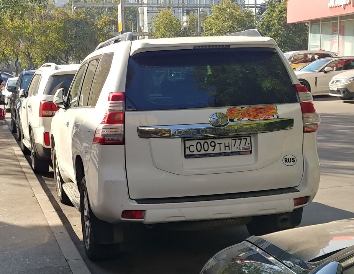 с 009 тн 777, Toyota Land Cruiser Prado 4th gen 5-door SUV (J150), 1st facelift, 2013–2017