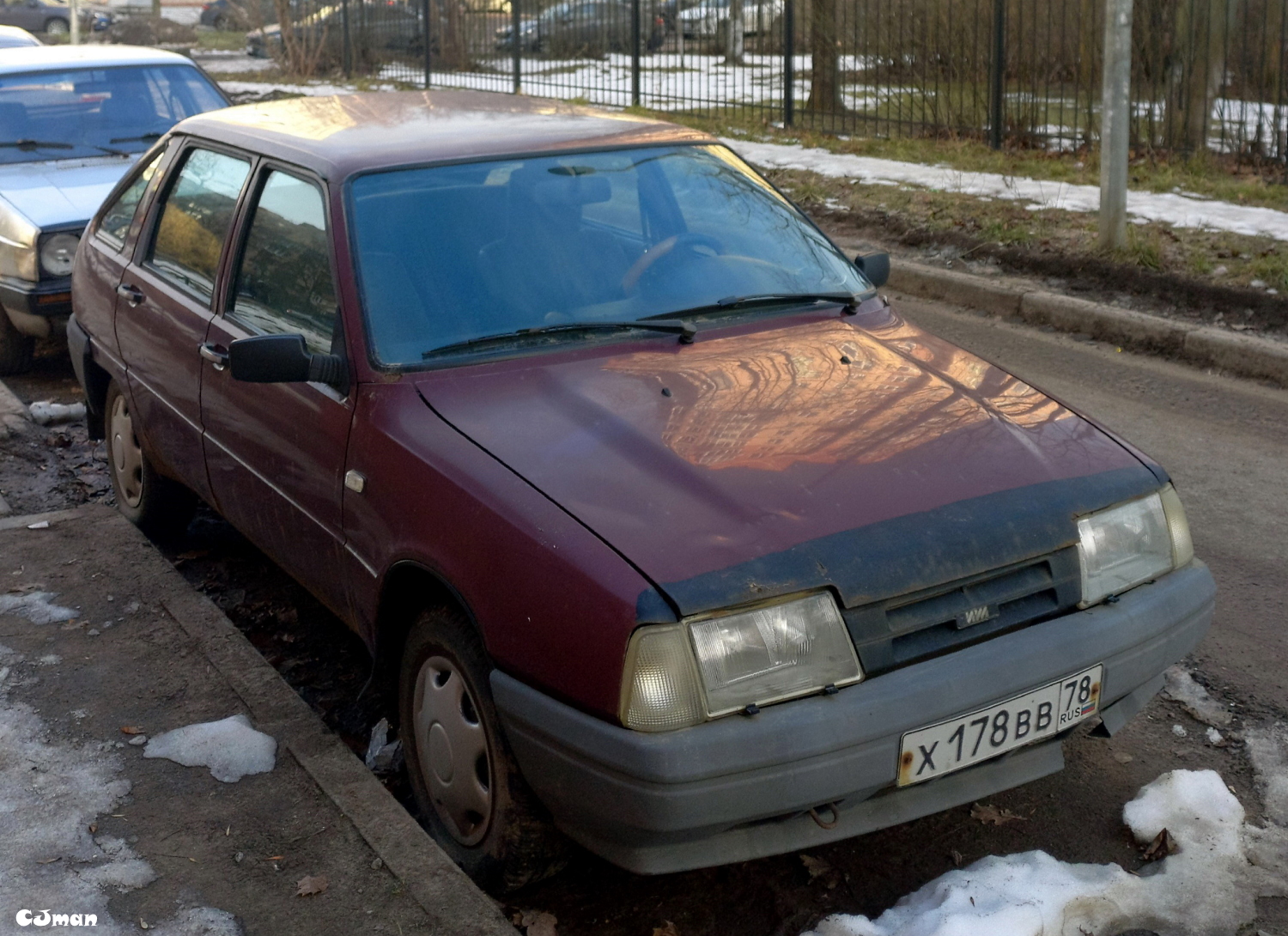 х 178 вв 78, Izh 2126 2126 Орбита/Ода (Orbita/Oda), 1990–2005